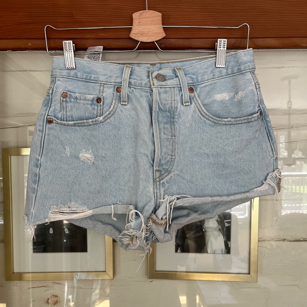 Levi’s 501 Jean Shorts- Size 27, never worn